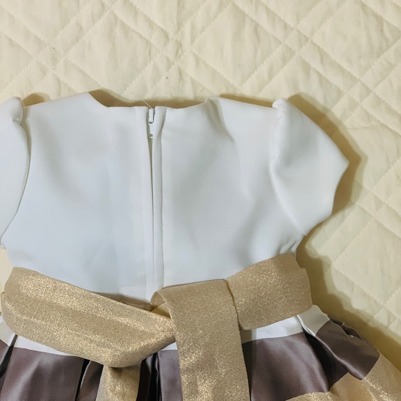 FORMAL BABY DRESS. SIZE 18M. BY BONNIE BABY. - Picture 13 of 16